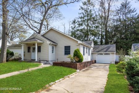 Photo of 185 Pinecrest Road