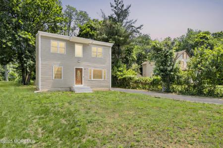 Photo of 132 Millhurst Road, Manalapan NJ