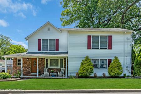 Photo of 120 Whalepond Road, Oakhurst NJ