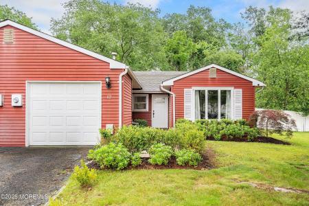 Photo of 12 Briarcliff Court, Freehold NJ