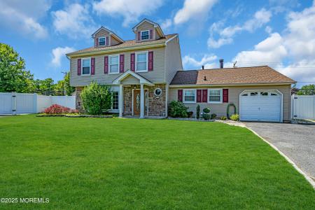 Photo of 3 Rachel Court, Howell NJ