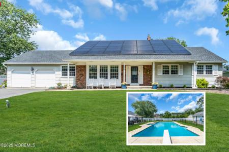 Photo of 40 S Westfield Road, Howell NJ