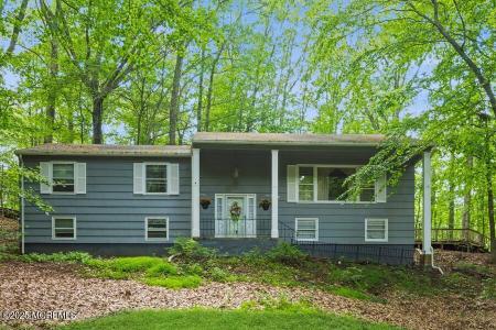 Photo of 7 Echo Court, Holmdel NJ