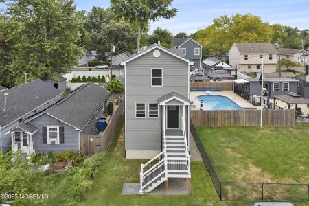 Photo of 723 Monmouth Parkway, North Middletown NJ