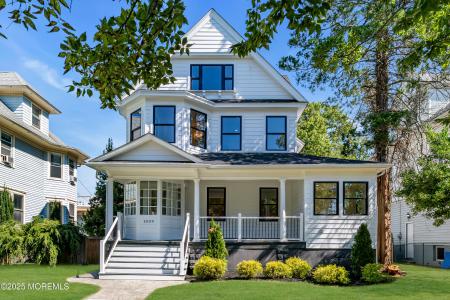 Photo of 1009 4th Avenue