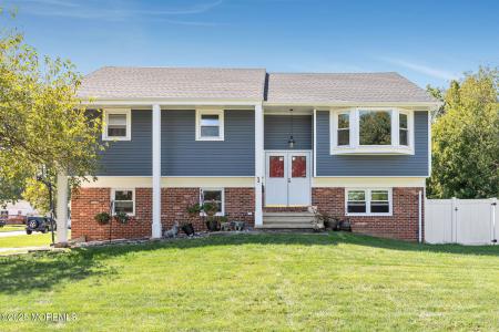 Photo of 1 Ramble Way, Hazlet NJ