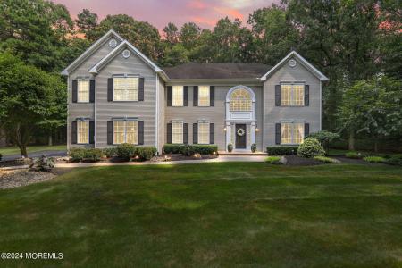 Photo of 8 Iroquois Court, Colts Neck NJ