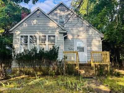 Photo of 672 N Beers Street, Holmdel NJ