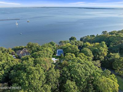 Photo of 1 Cameron Circle, Atlantic Highlands NJ