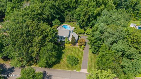 Photo of 11 Applethorn Court, Colts Neck NJ