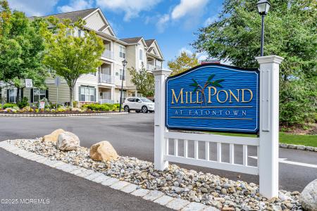 Photo of 211 Mill Pond Way 25, Eatontown NJ