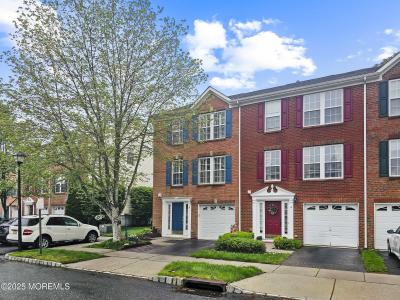 Photo of 6 New Castle Street, Farmingdale NJ