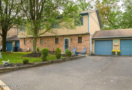 Photo of 3 Canary Circle, Howell NJ