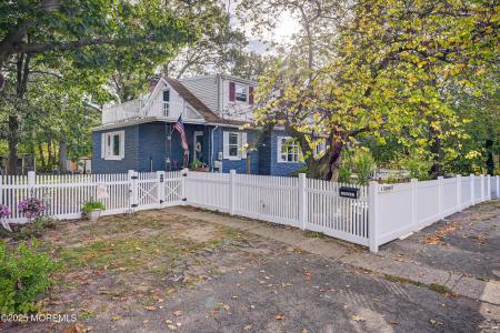 Photo of 1 Hobart Street, Keyport NJ