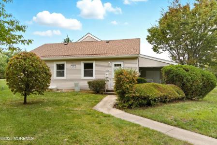 Photo of 119 Muhlen Platz A, Freehold NJ