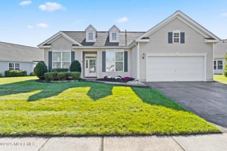 Photo of 33 Bunker Hill Drive