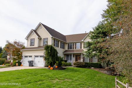 Photo of 8 Clearbrook Court, Howell NJ