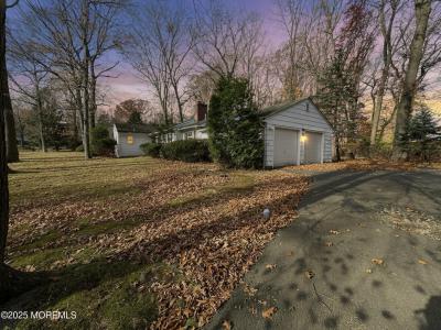 Photo of 35 Woodland Drive, Middletown NJ