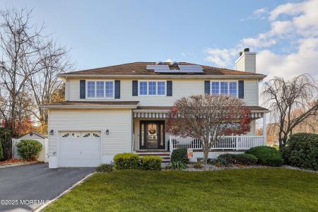 Photo of 2 Columbia Drive