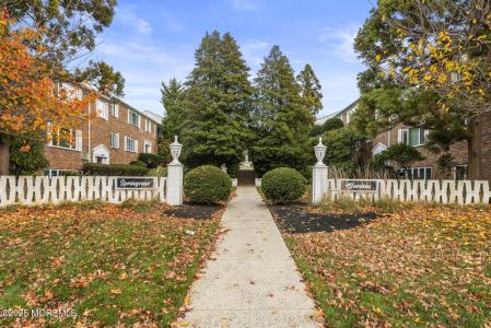 Photo of 283 Spring Street 1c, Red Bank NJ