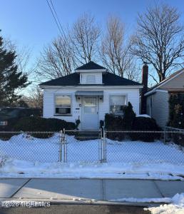 Photo of 129 Seabreeze Way, Keansburg NJ