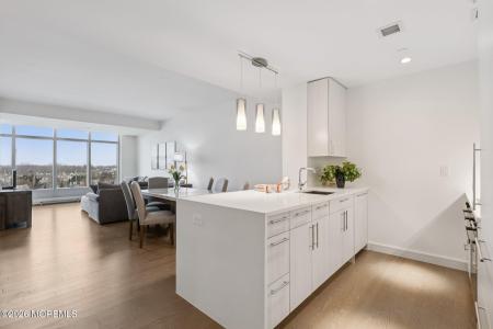 Photo of 15 Morris Avenue 525