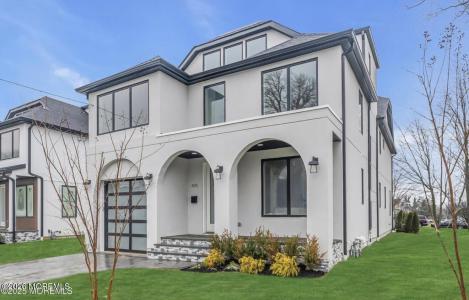 Photo of 495 Westwood Avenue