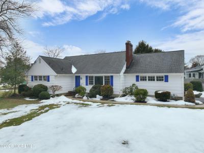 Photo of 45 Beechwood Terrace, Matawan NJ
