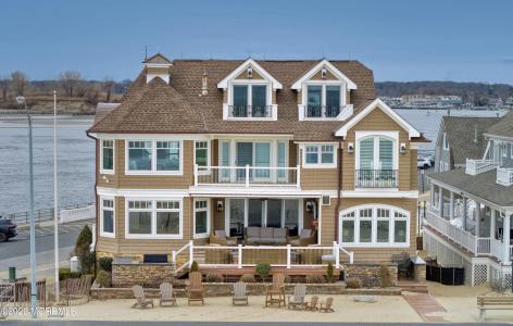 Photo of 431 Beachfront