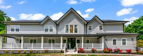 Photo of 832 Holmdel Road