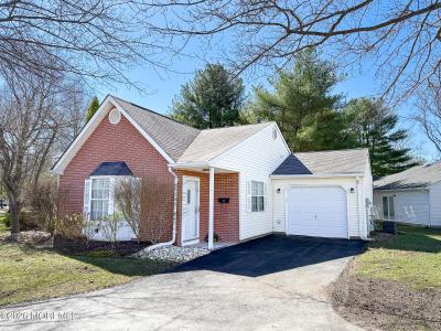 Photo of 19 Jaffreyton Close, Howell NJ