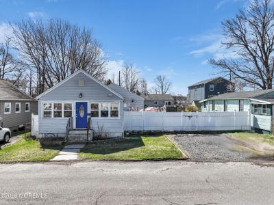 Photo of 140 7th Street