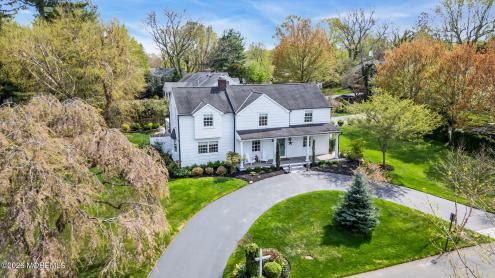 Photo of 9 N Cherry Lane