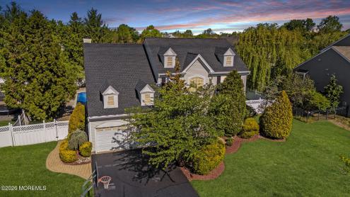 Photo of 389 Fordham Place