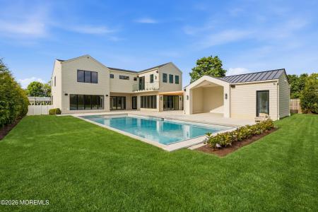 Photo of 284 Norgrove Place