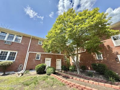Photo of 364 Westwood Avenue 76