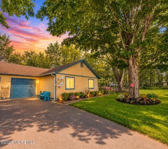 Photo of 8 Seagull Lane, Howell NJ