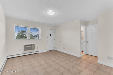 Photo of 455 Ocean Boulevard 8