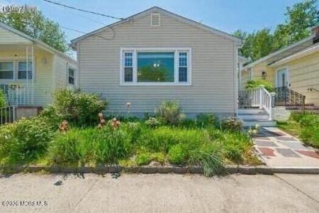 Photo of 136 Inskip Avenue