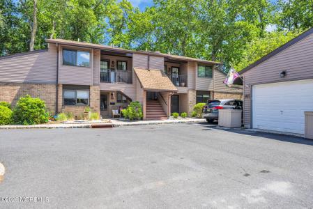 Photo of 46 Friendship Court, Red Bank NJ
