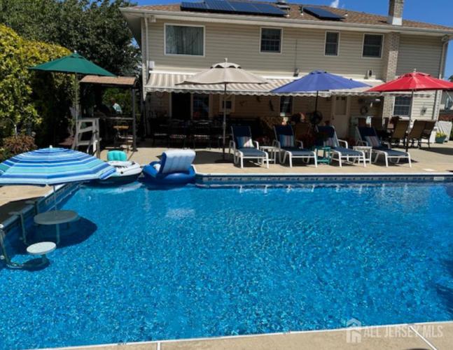 Photo of 902 10th Street