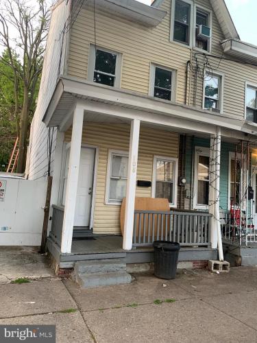 Photo of 106 Woodland Street, Trenton NJ