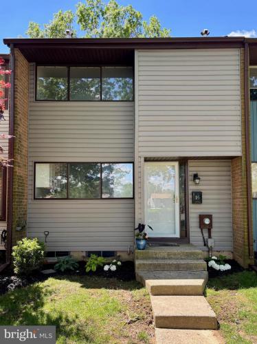 Photo of 16 Twin Rivers Drive, East Windsor NJ