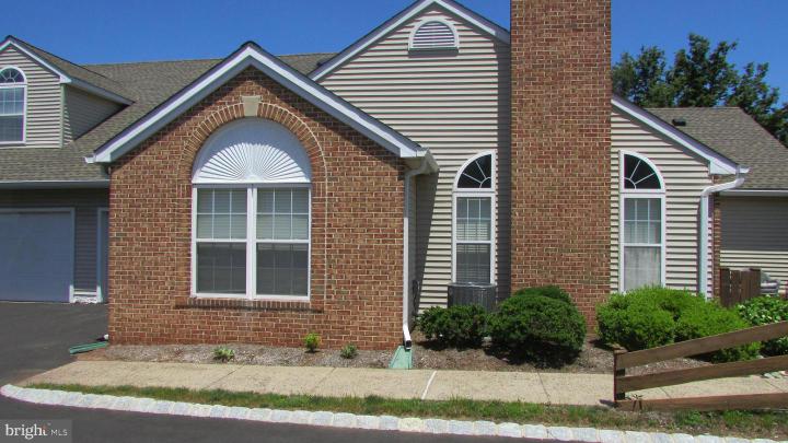 Photo of 18 Woolsey Court, Pennington NJ