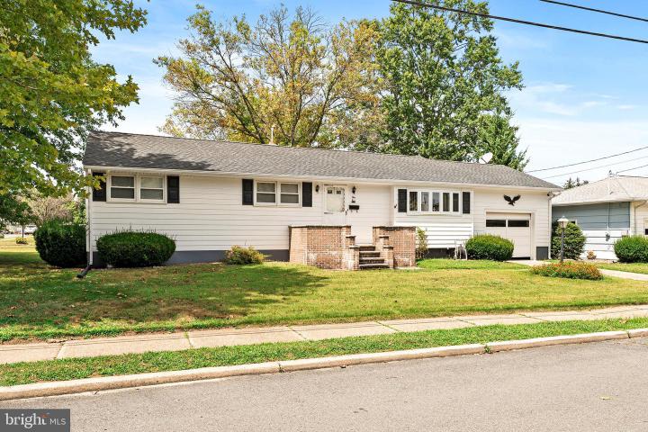 Photo of 5 Delotto Drive, Hamilton NJ