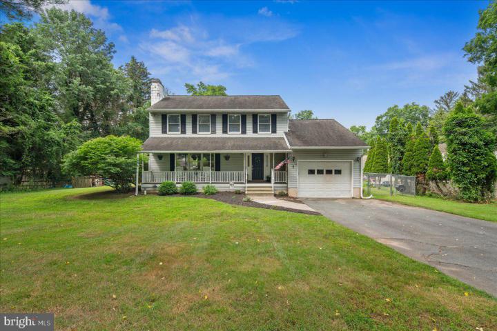 Photo of 8 High Acres Drive, Ewing NJ