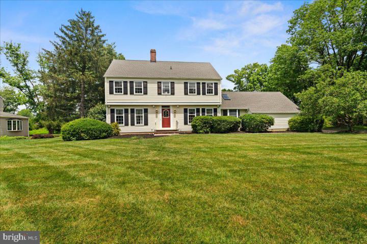 Photo of 212 Penn View Drive, Pennington NJ