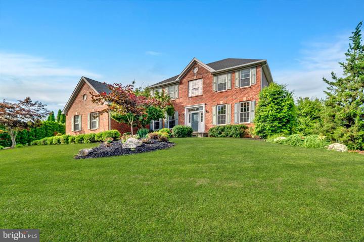 Photo of 7 Anderson Lane, Robbinsville NJ
