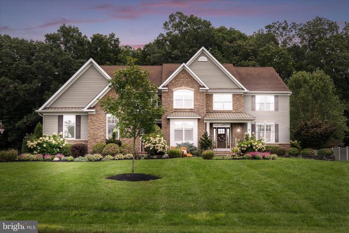 Photo of 9 Windflower Court, Robbinsville NJ