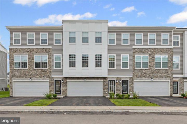 Photo of 122 Ada Hightower Ave, Pennington NJ
